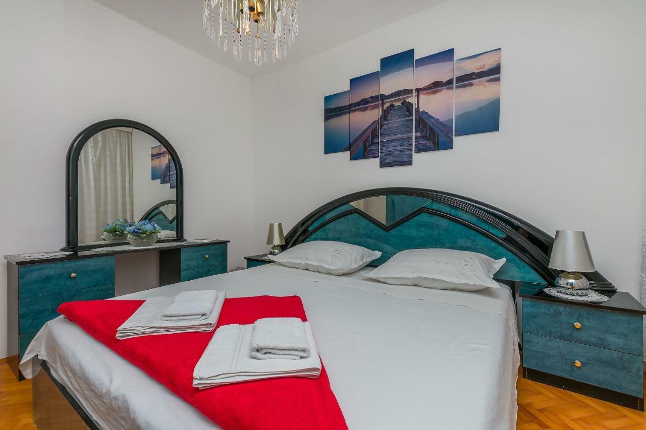 Apartment Marijana Омиш Экстерьер фото